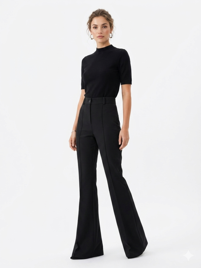 Minimalist Black Flare Slacks Φωτογραφία από Minimalist Black Flare Slacks