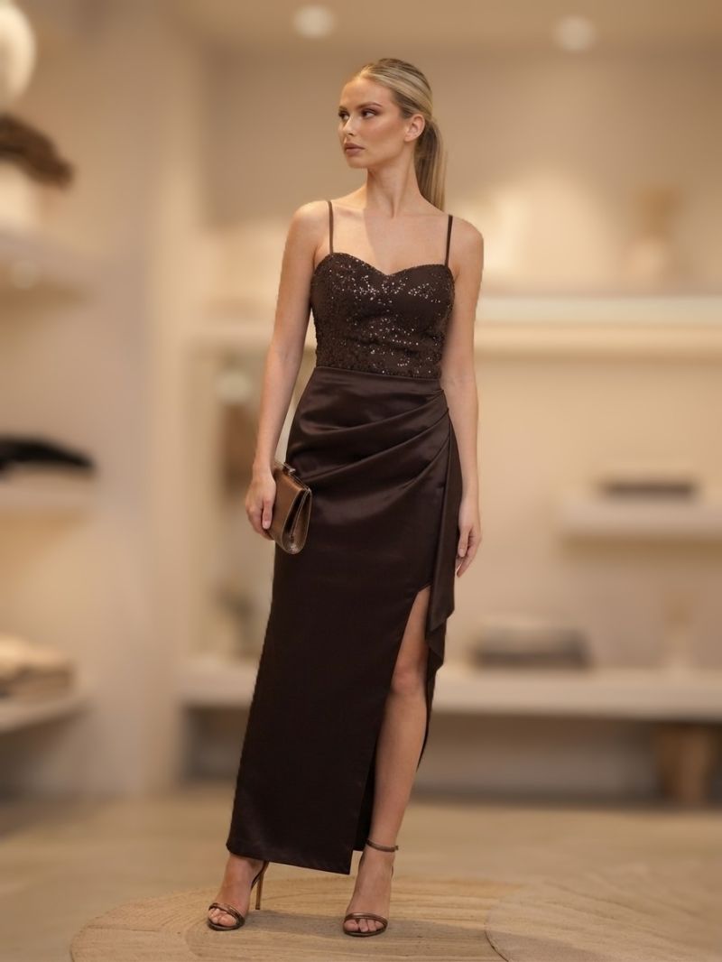 Φωτογραφία από SLIT EVENING SLIP GOWN