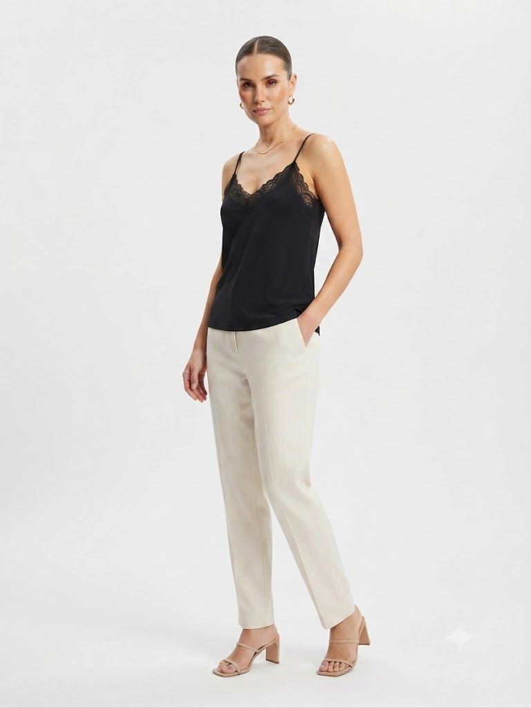 Φωτογραφία από Lace V - Neck Blouse