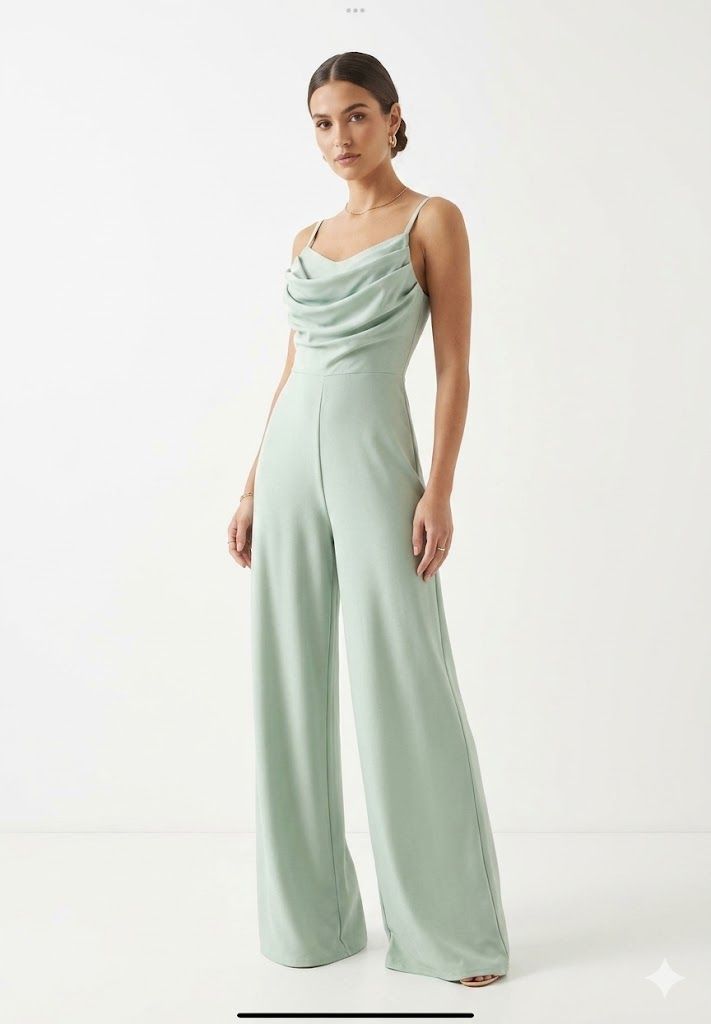 Φωτογραφία από Mint Elegance Jumpsuit