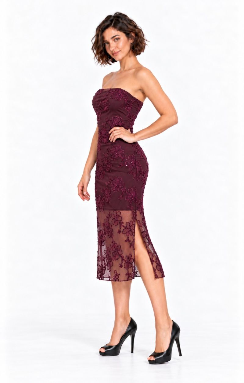 Φωτογραφία από Strapless Midi Φόρεμα με Cups