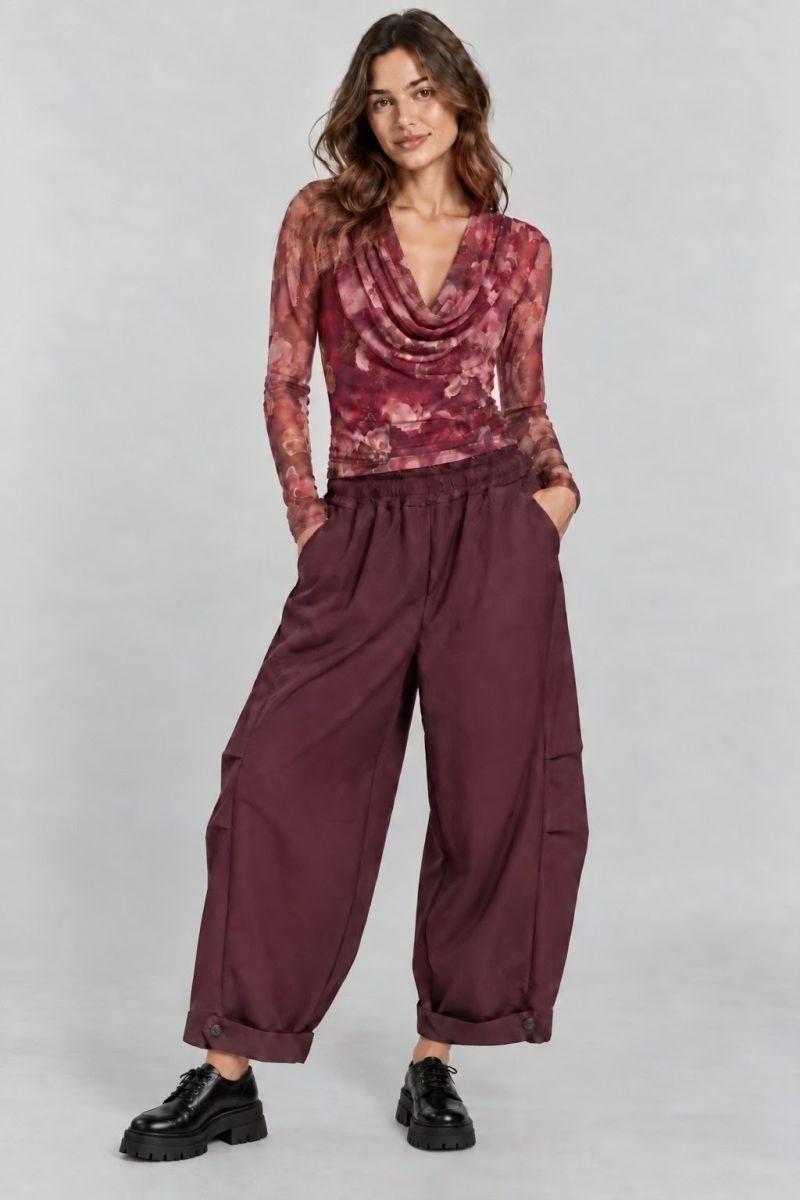 Φωτογραφία από WIDE LEG BARELL PANTS