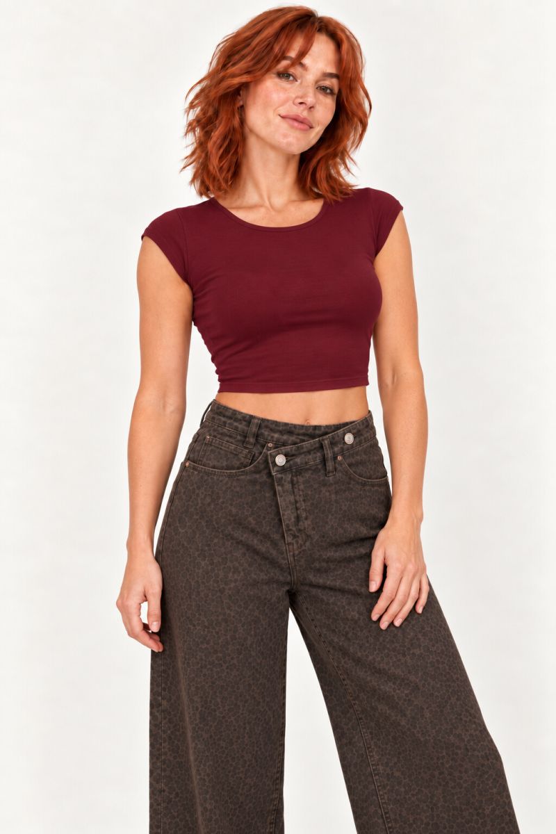 CROP TOP Φωτογραφία από CROP TOP